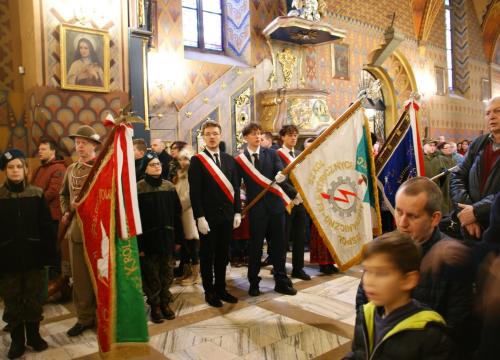 Pobiegli dla bohaterów